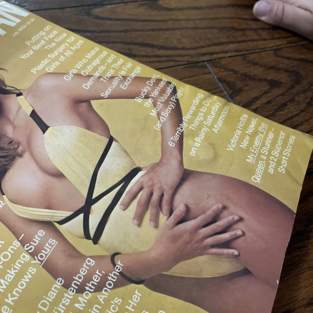 rare July 1979 Cosmopolitan magazine with Gia Carangi cover Slight Water Damage